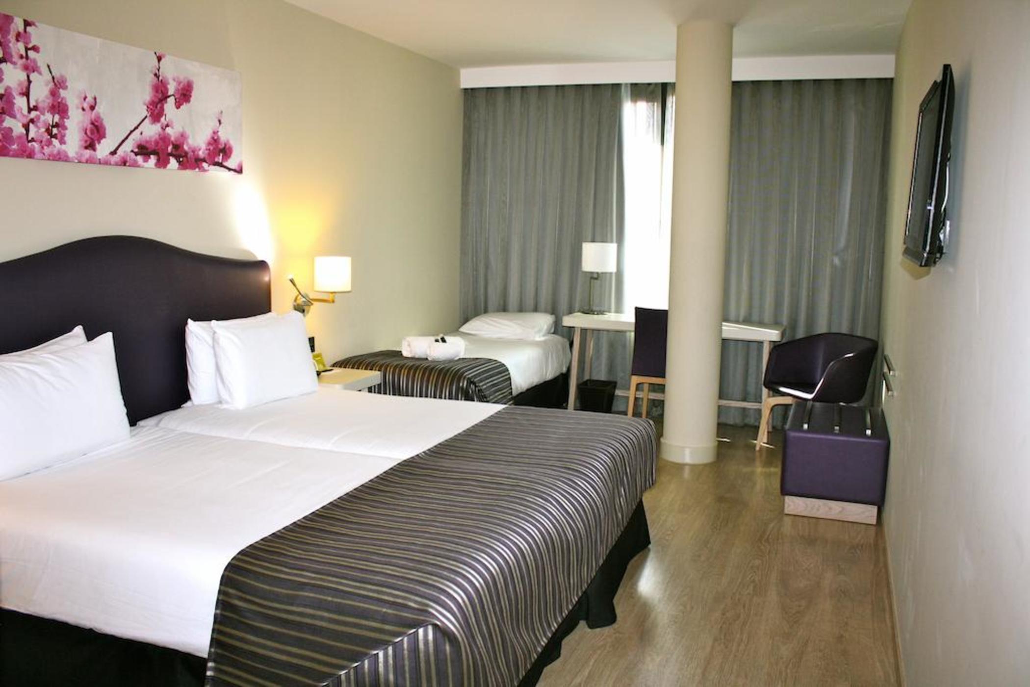 Exe Moncloa Hotel Madrid Exterior foto