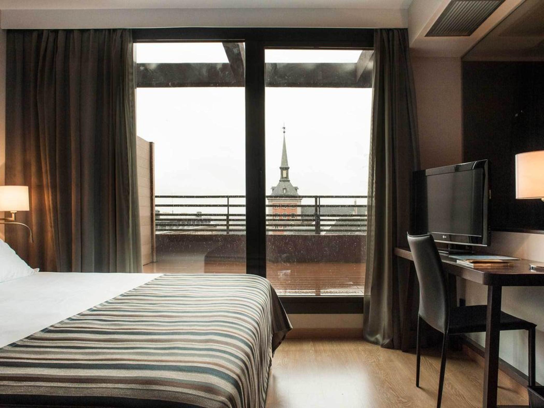 Exe Moncloa Hotel Madrid Exterior foto