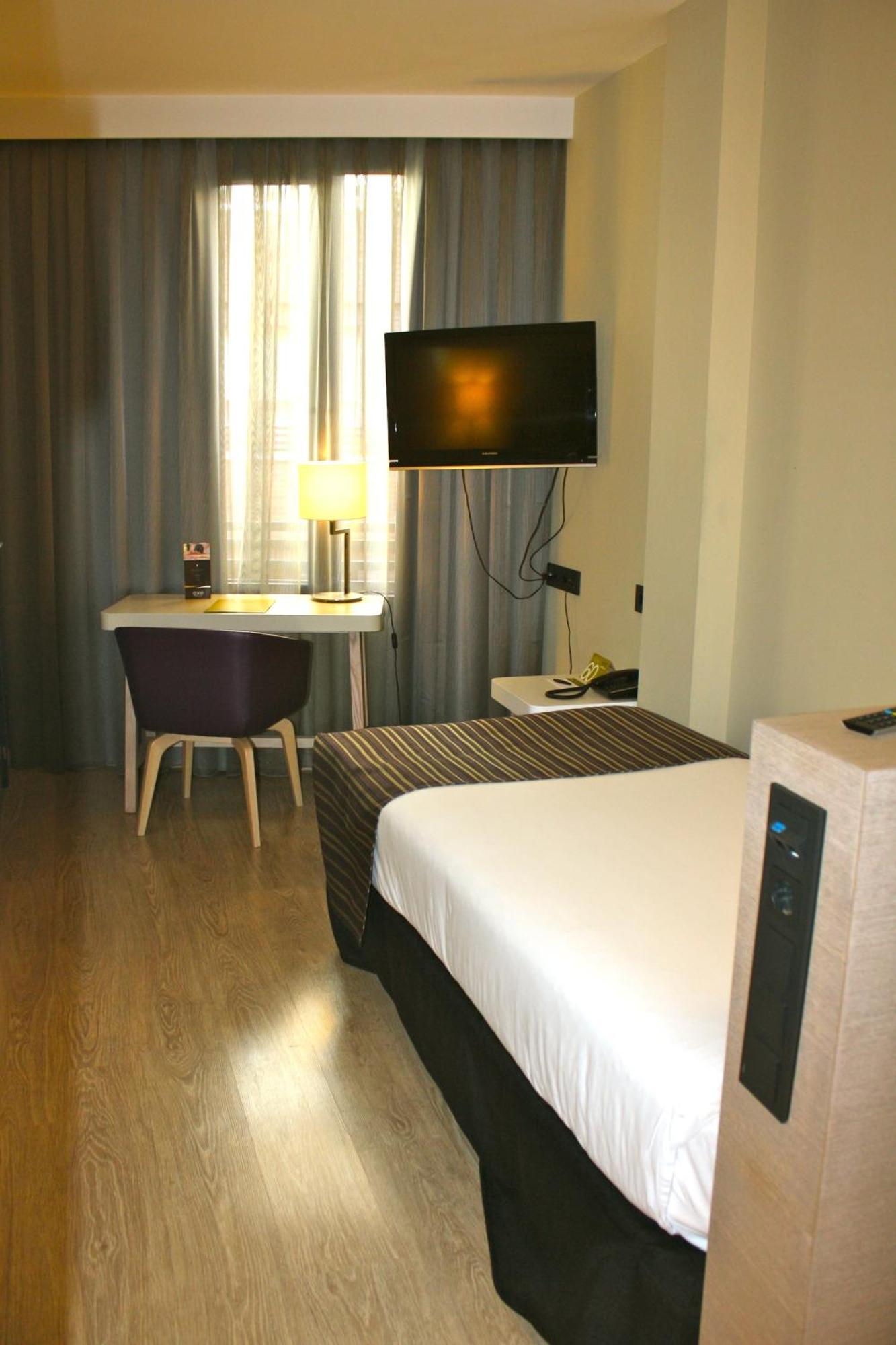 Exe Moncloa Hotel Madrid Cameră foto
