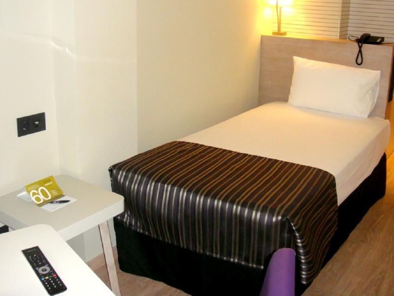 Exe Moncloa Hotel Madrid Exterior foto