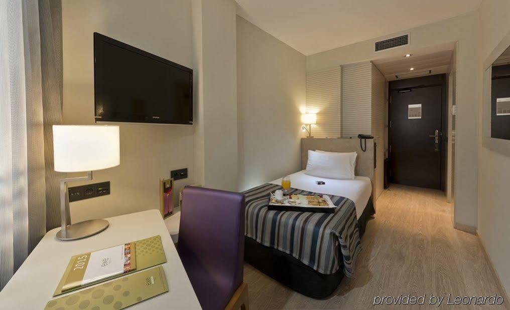 Exe Moncloa Hotel Madrid Exterior foto