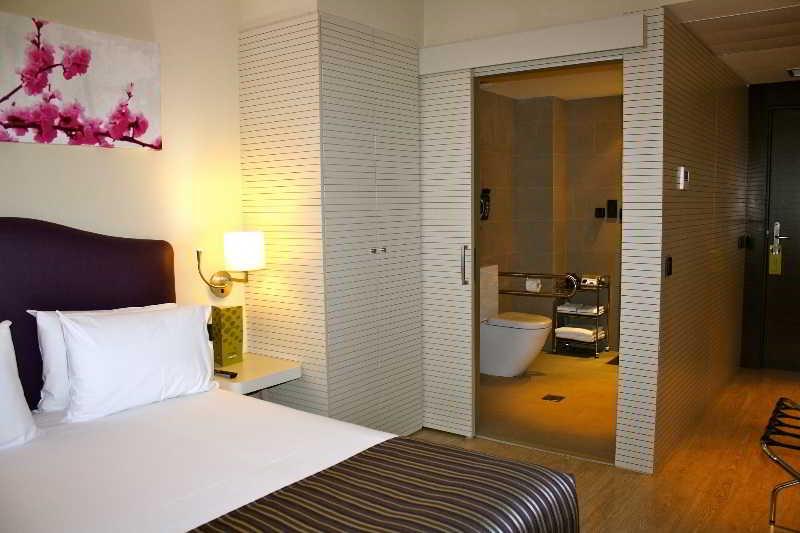 Exe Moncloa Hotel Madrid Exterior foto