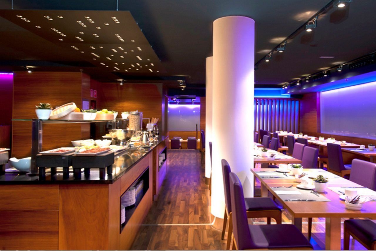 Exe Moncloa Hotel Madrid Exterior foto