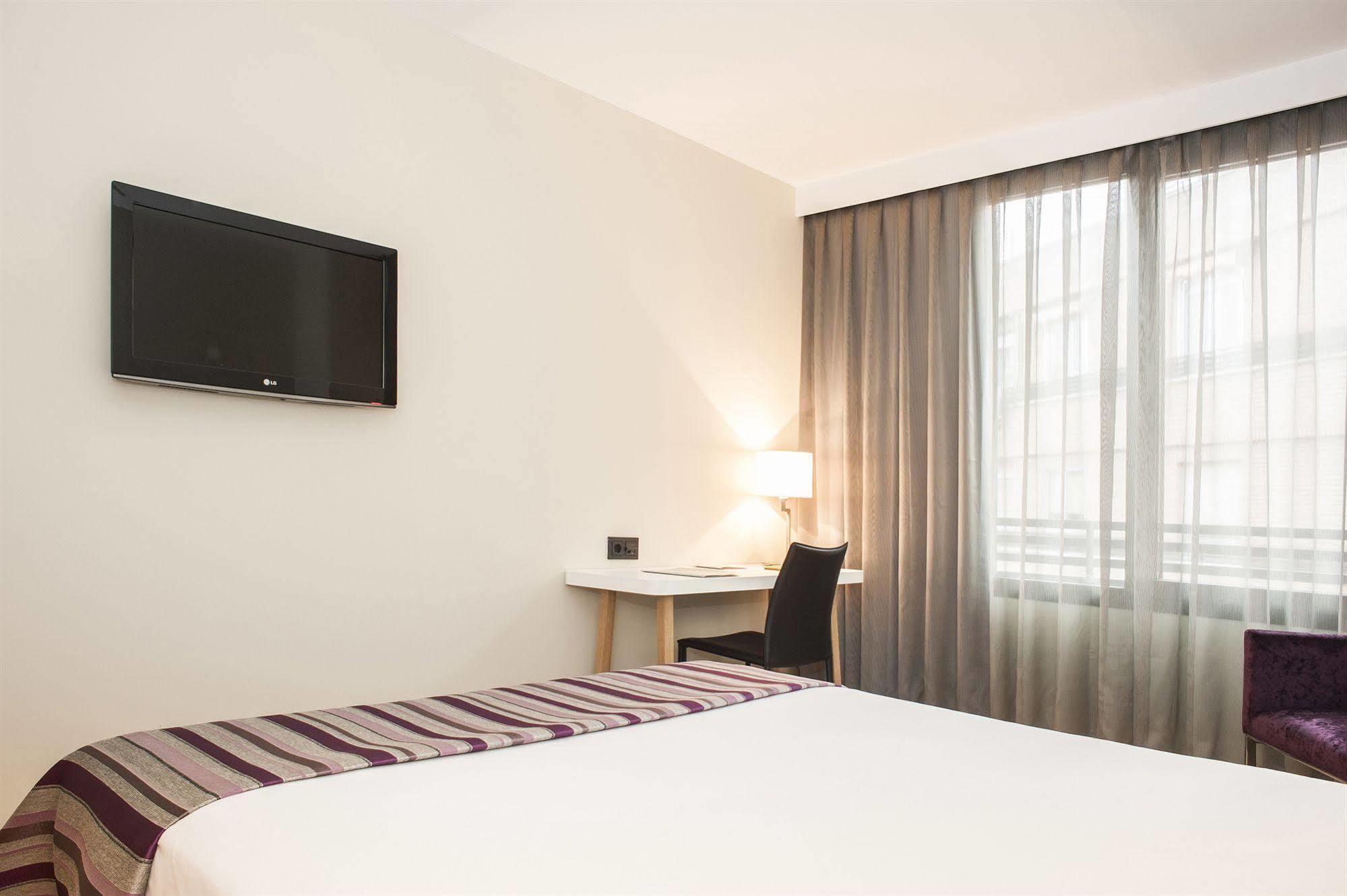 Exe Moncloa Hotel Madrid Exterior foto