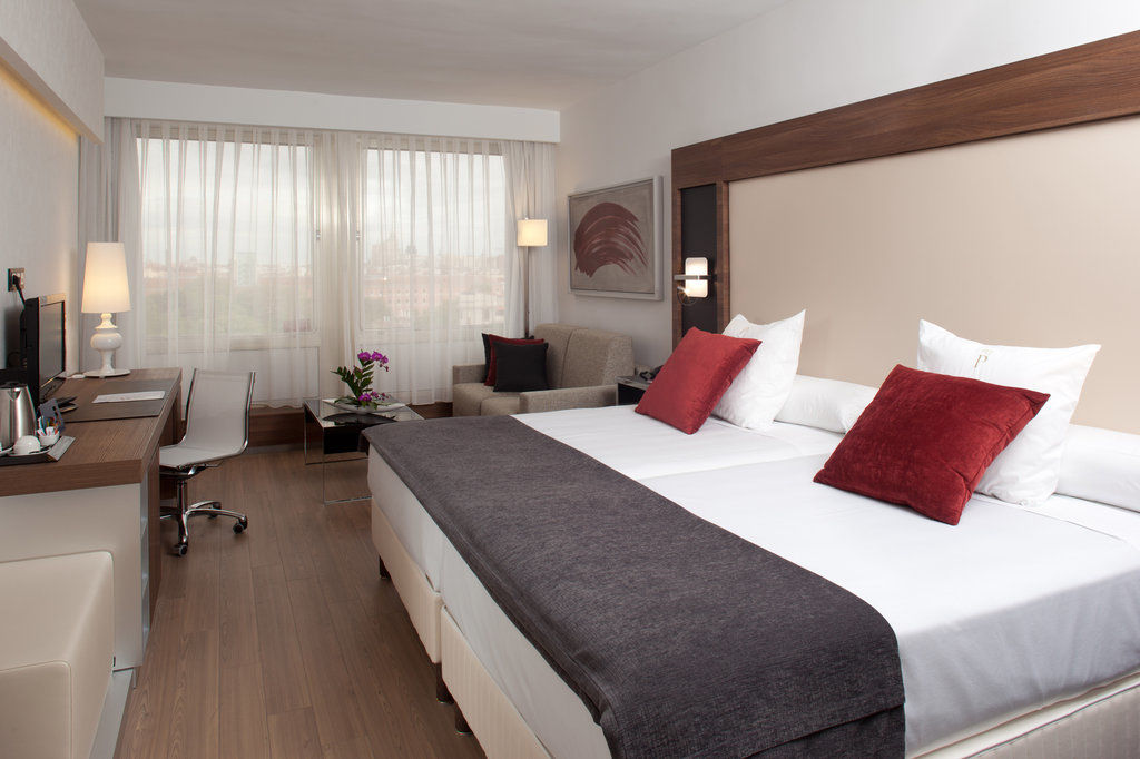 Exe Moncloa Hotel Madrid Exterior foto