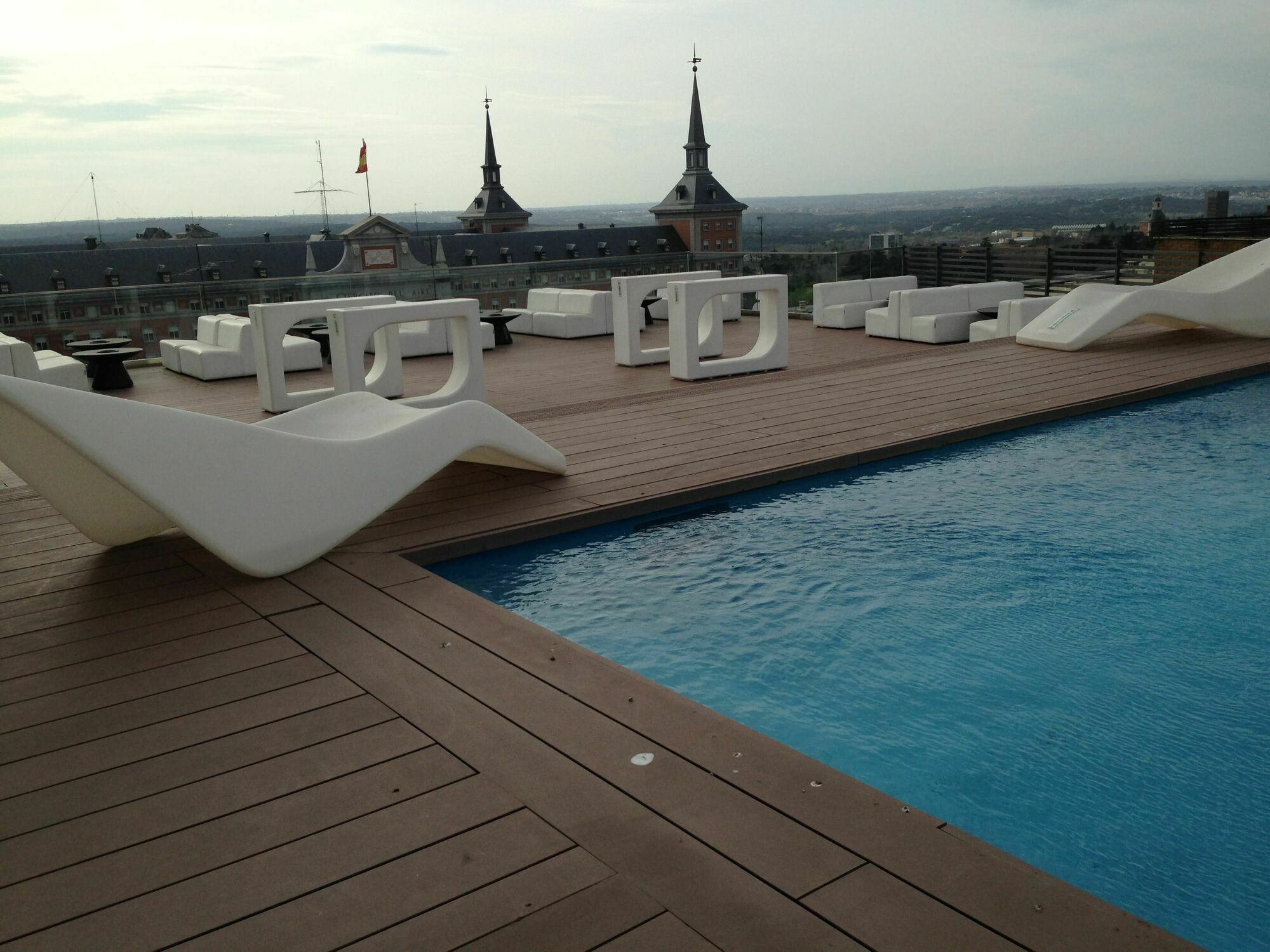 Exe Moncloa Hotel Madrid Exterior foto